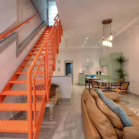 Apartment Right House - Indipendent In Characteristic Marina District Cagliari